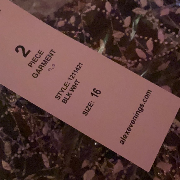 NWT Alex Evenings 2 piece black gown with black and white Jacket - Picture 10 of 10